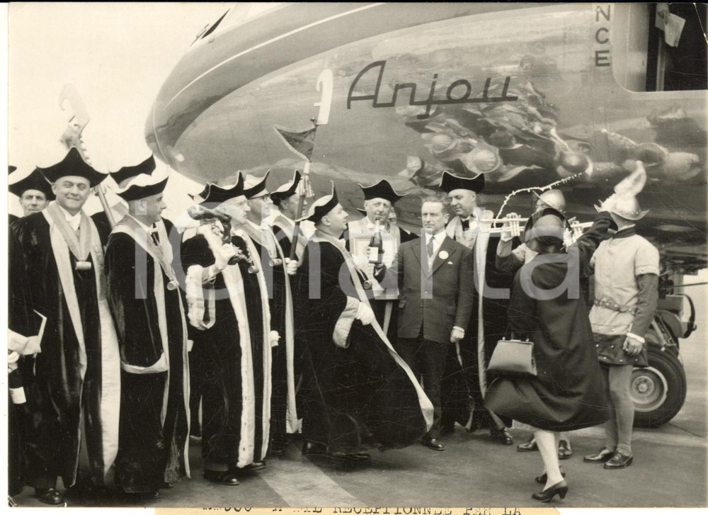 1959 PARIS ORLY Caravelle ANJOU AIR FRANCE avec les Chevaliers du Saccavin 