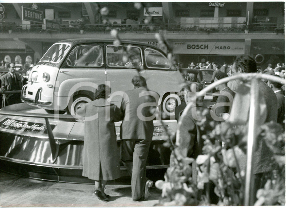 1956 TORINO 38° Salone dell'Automobile - Esposizione FIAT Multipla 600 *Foto