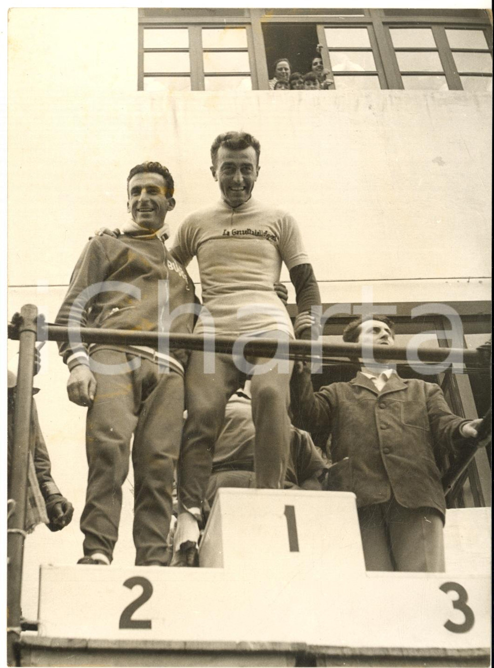 1957 GIRO D'ITALIA Raphaël GÉMINIANI con Louison BOBET vincitore di tappa