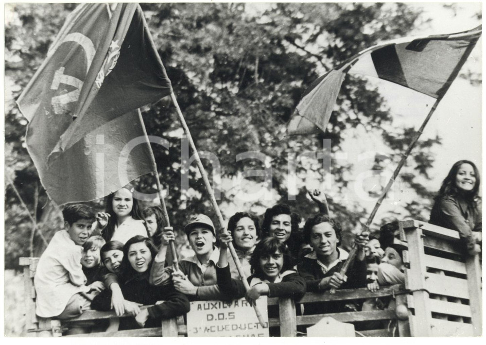 1973 PUENTE ALTO (CILE) Associazione Gioventù Comunista Cilena su un camion