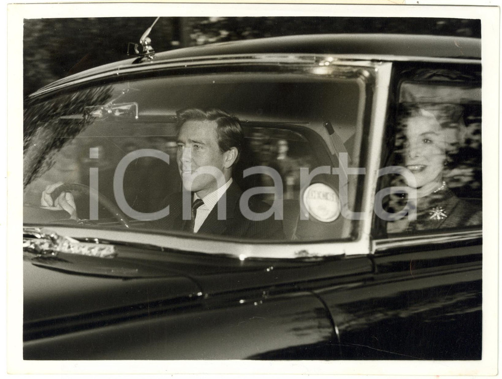 1961 LONDON Antony ARMSTRONG-JONES in the car after the birth of his son *Photo