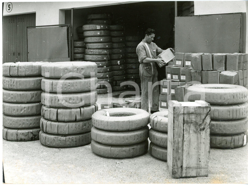 1957 AUTOMOBILISMO MONZA 500 Miglia - Deposito gomme FIRESTONE *Foto 18x13