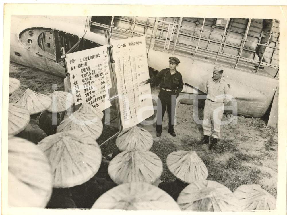 1955 ca TAINAN ARTILLERY SCHOOL US Army help train Chinese Nationalist soldiers