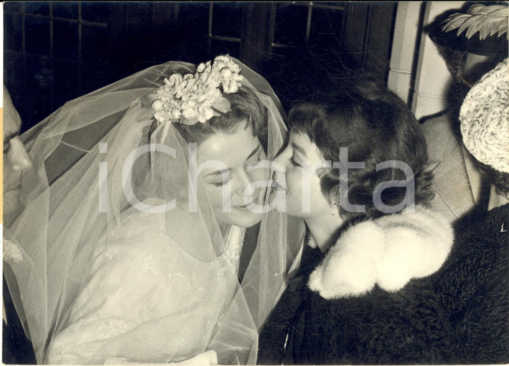 1958 PARIS Romy SCHNEIDER alle nozze della sorella Evelyne BLATZHEIM *Photo