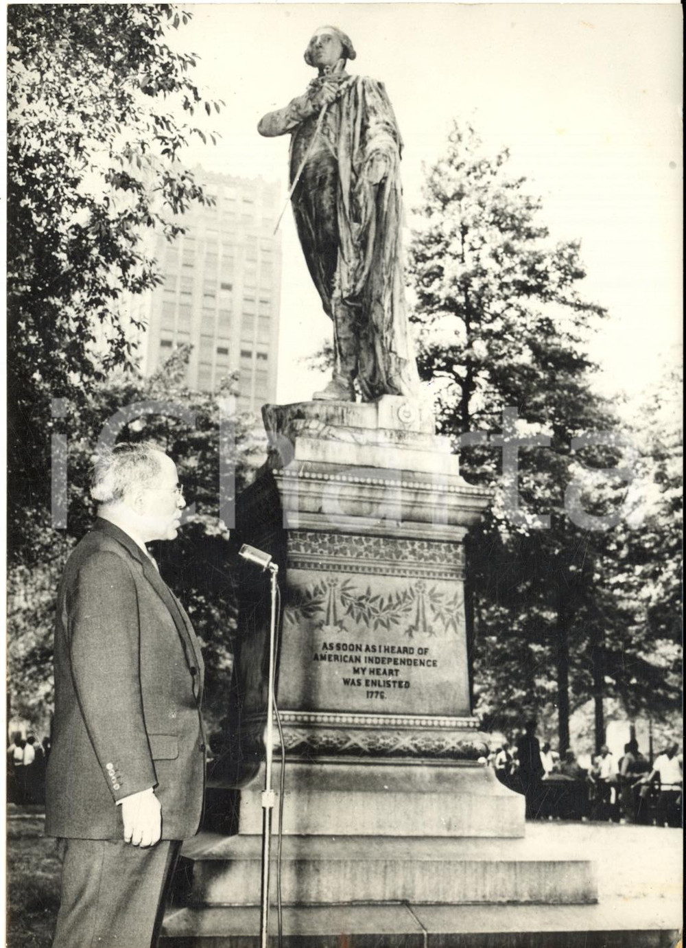 1960 NEW YORK Discorso di Antoine PINAY presso la statua di Lafayette *Foto