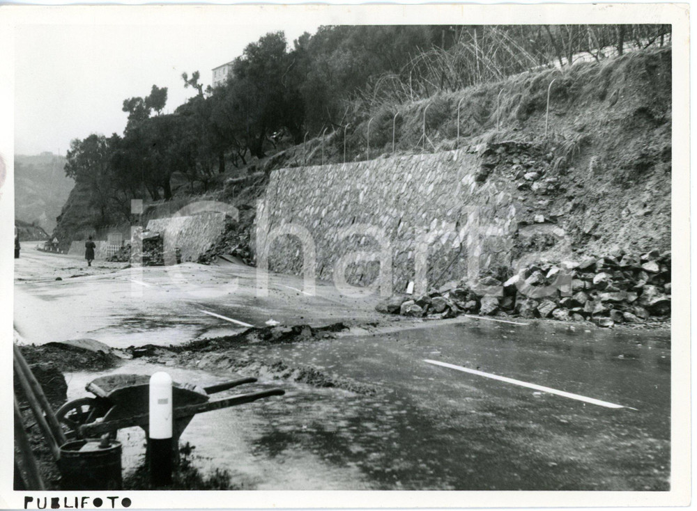 1959 Autostrada GENOVA-SAVONA - Danni provocati dallo smottamento di una collina