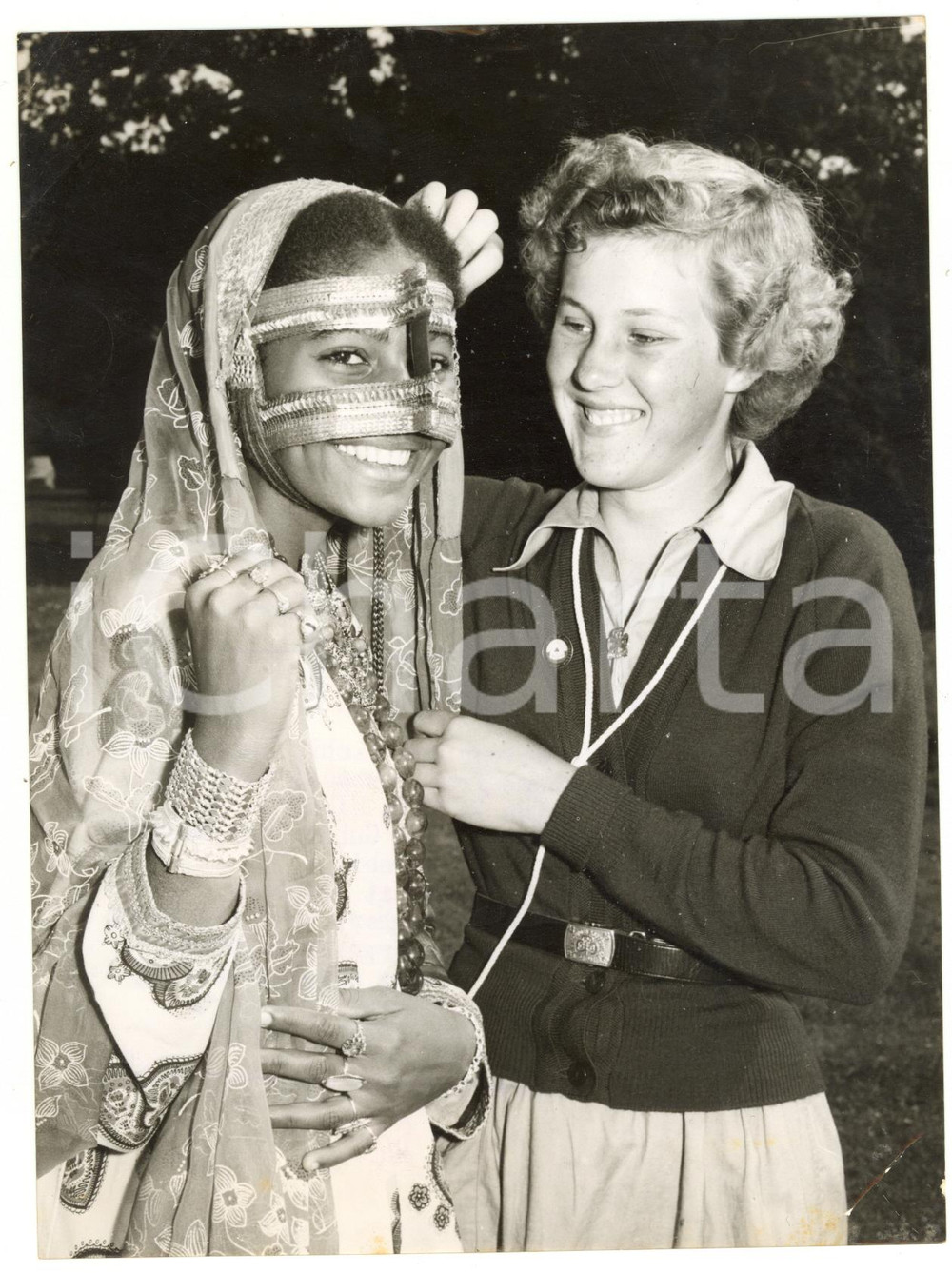 1957 LYNDHURST Kenyan Girl Guide wearing a traditional costume from Mombasa