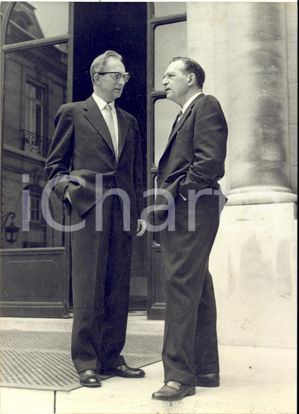 1960 PARIS CHATEAU DE LA MUETTE - OECD - Thorkil CHRISTIANSEN Milton GILBERT