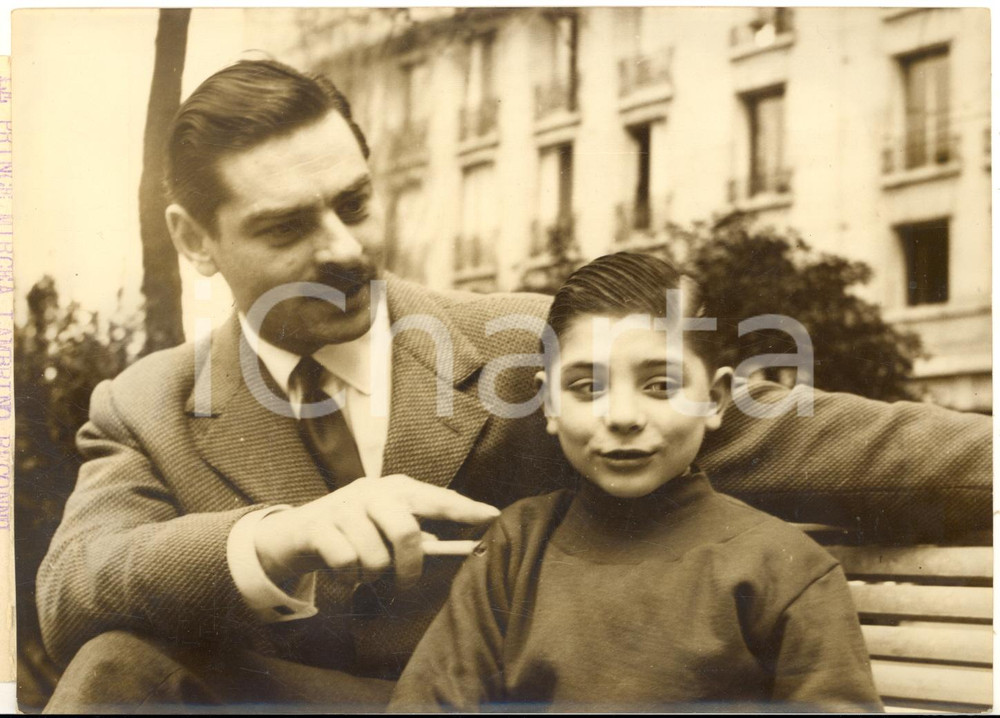 1957 PARIS Principe Mircea Carol HOHENZOLLERN con il figlio Paul - Foto 18x13 cm