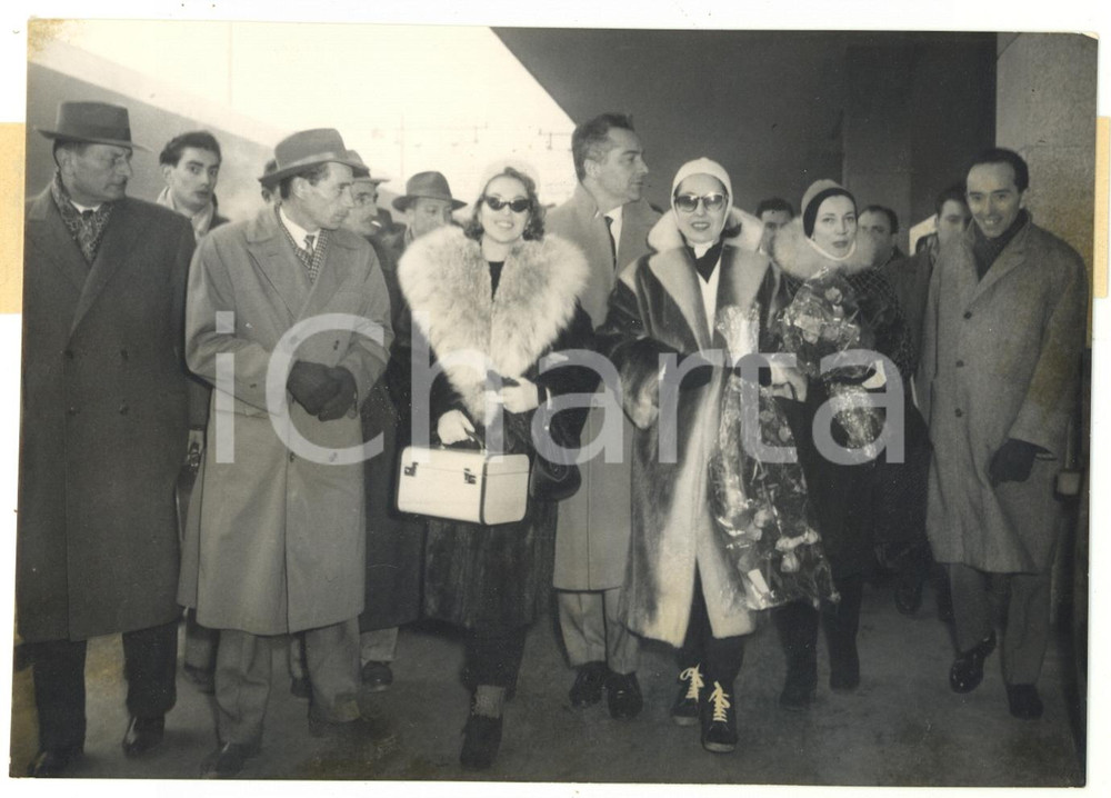 1956 TORINO PORTA NUOVA - Rossano BRAZZI Lea PADOVANI Valentina CORTESE *Foto