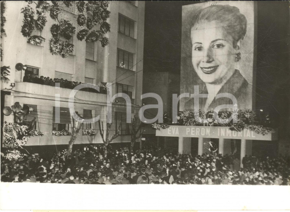 1955 BUENOS AIRES (ARGENTINA) Palazzo CGT - Anniversario morte Eva PERON *Foto