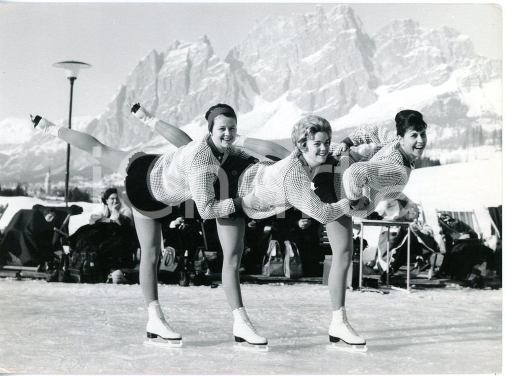 1963 CORTINA D'AMPEZZO - PATTINAGGIO ARTISTICO - Shirra KENWORTHY e Petra BURKA