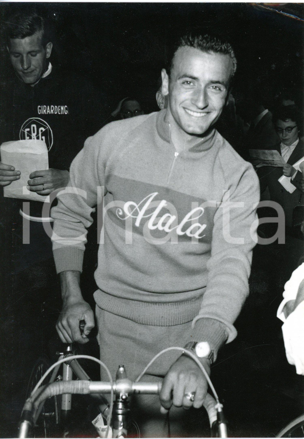 1957 MILANO - CICLISMO Giro d'Italia - Alessandro FANTINI alla punzonatura *Foto