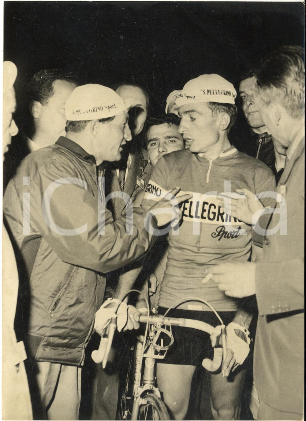 1961 CICLISMO GIRO DI TOSCANA Gino BARTALI con il vincitore Marino FONTANA Foto