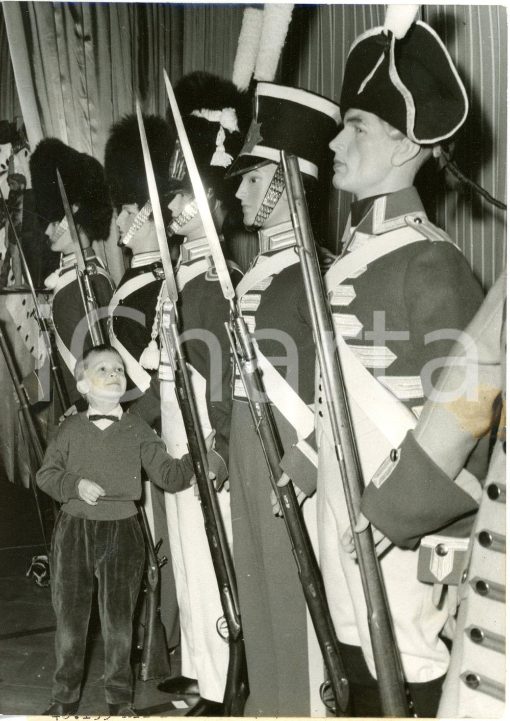 1959 PARIS HOUSE OF DENMARK Royal Guard Exhibition - A boy looking old uniforms