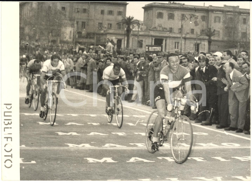 1957 NAPOLI CICLISMO Giro della Campania - Giorgio ALBANI dopo la vittoria *Foto
