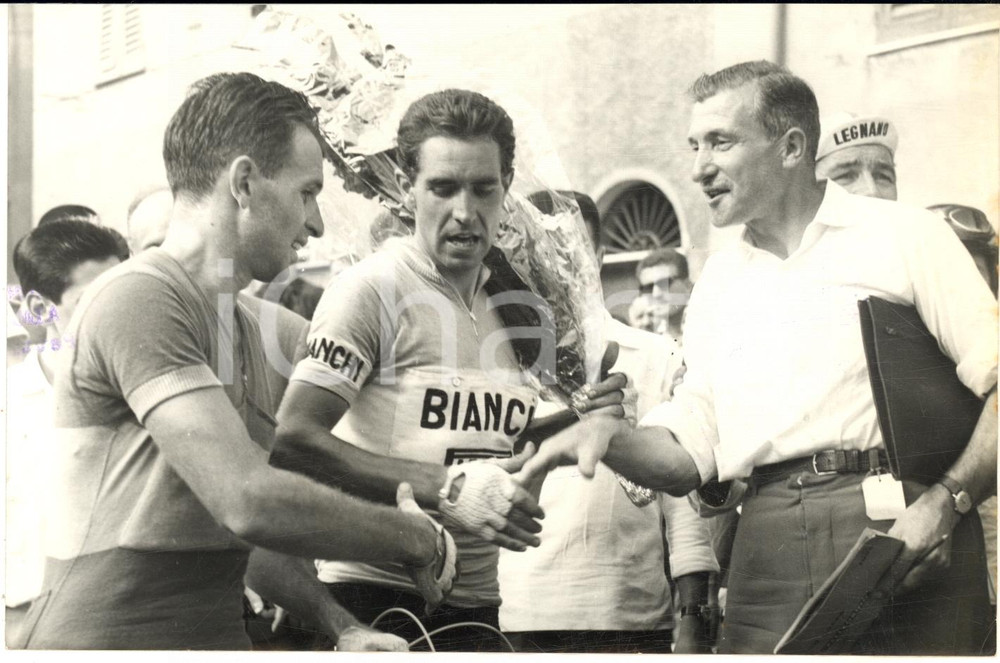 1959 CICLISMO GIRO DELL'APPENNINO Vincitore Silvano CIAMPI con Walter ALMAVIVA