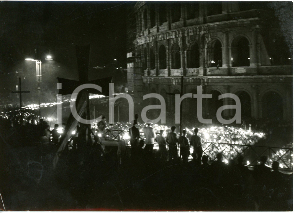1957 ROMA COLOSSEO Congresso Jeunesse Ouvrière Catholique - Via Crucis notturna
