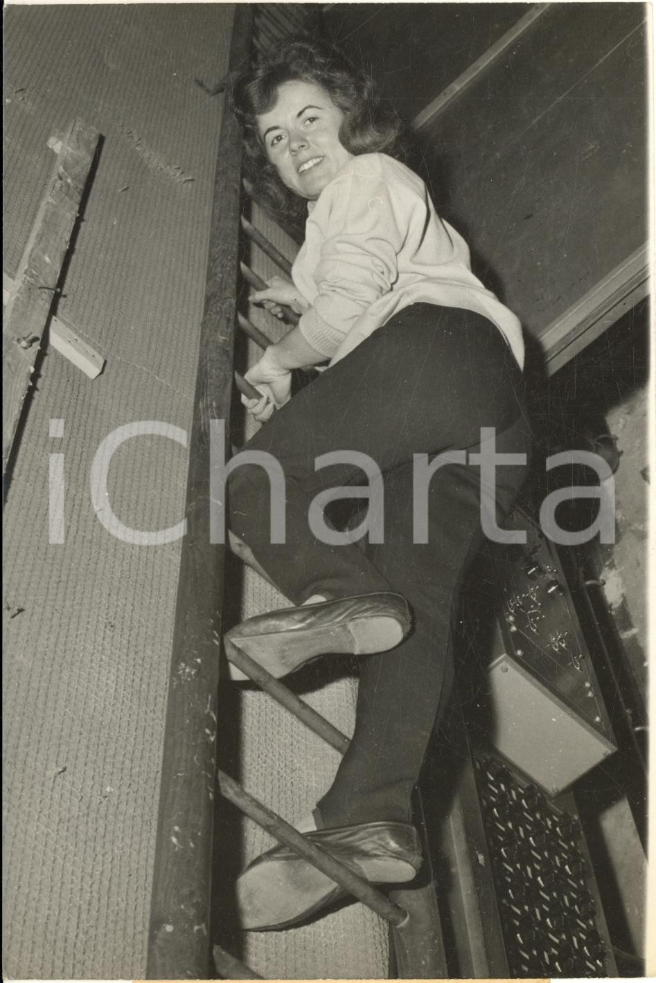 1962 PARIS Jo MIDANDE unique femme chef-électricien de France - Photo 13x18