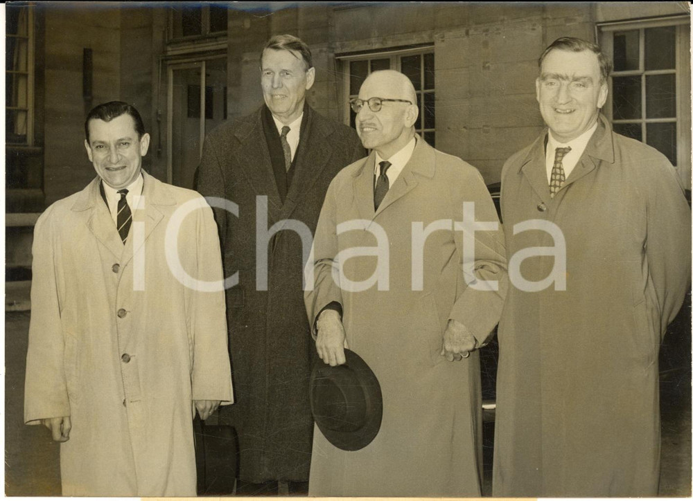 1958 PARIS Château Muette - Bernard CLAPPIER Randolph BURGESS Paul GORE-BOOTH