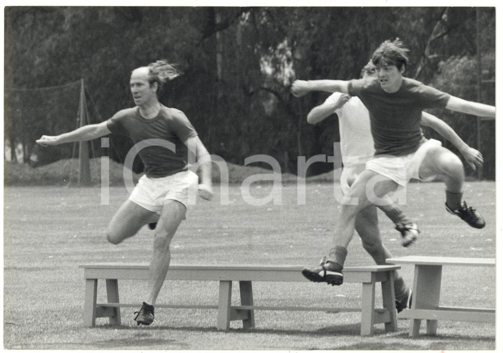 1966 LONDON - MONDIALI DI CALCIO Allenamento nazionale inglese - Bobby CHARLTON