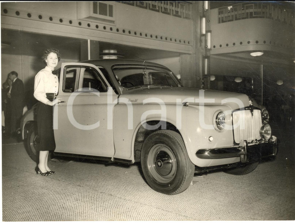 1953 LONDON Presentation of he new car ROVER 90 - Photo 20x15 cm