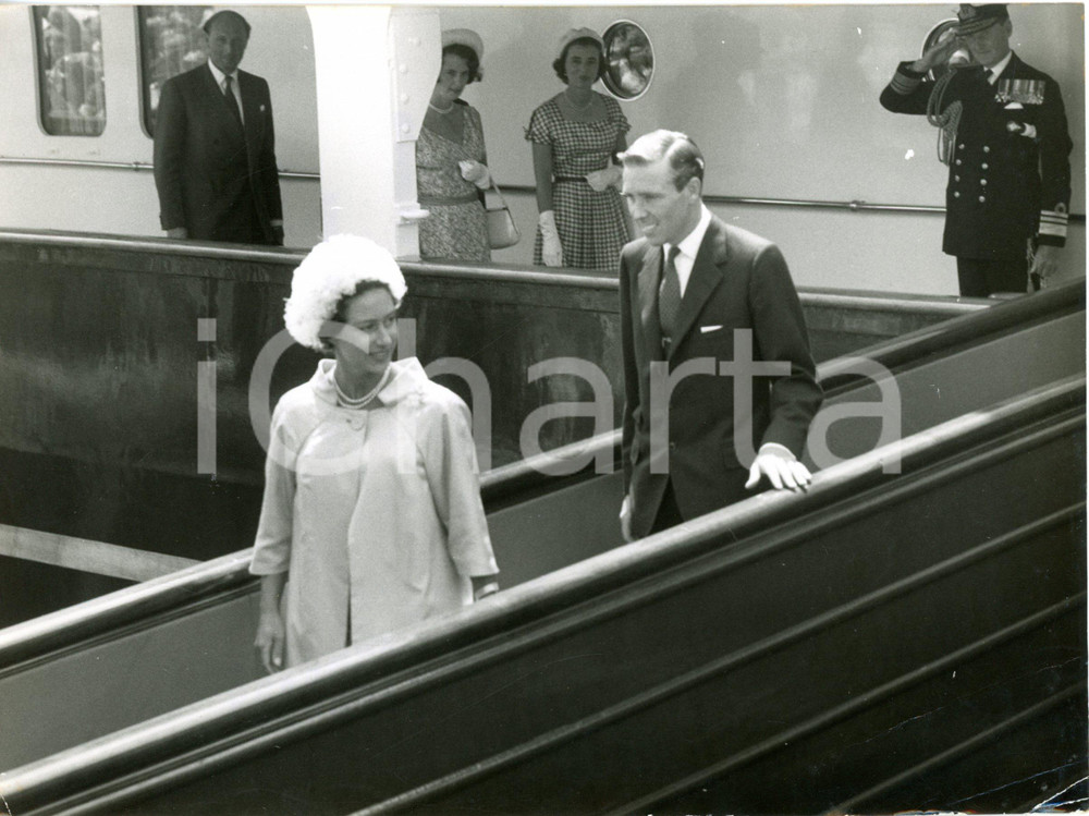 1960 PORTSMOUTH Princess Margaret with Antony ARMSTRONG-JONES after honeymoon