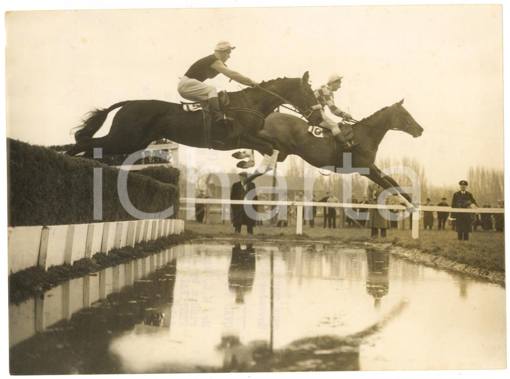 1957 WINDSOR COPPER HORSE HANDICAP STEEPLECHASE John Arthur BULLOCK Eugene KELLY
