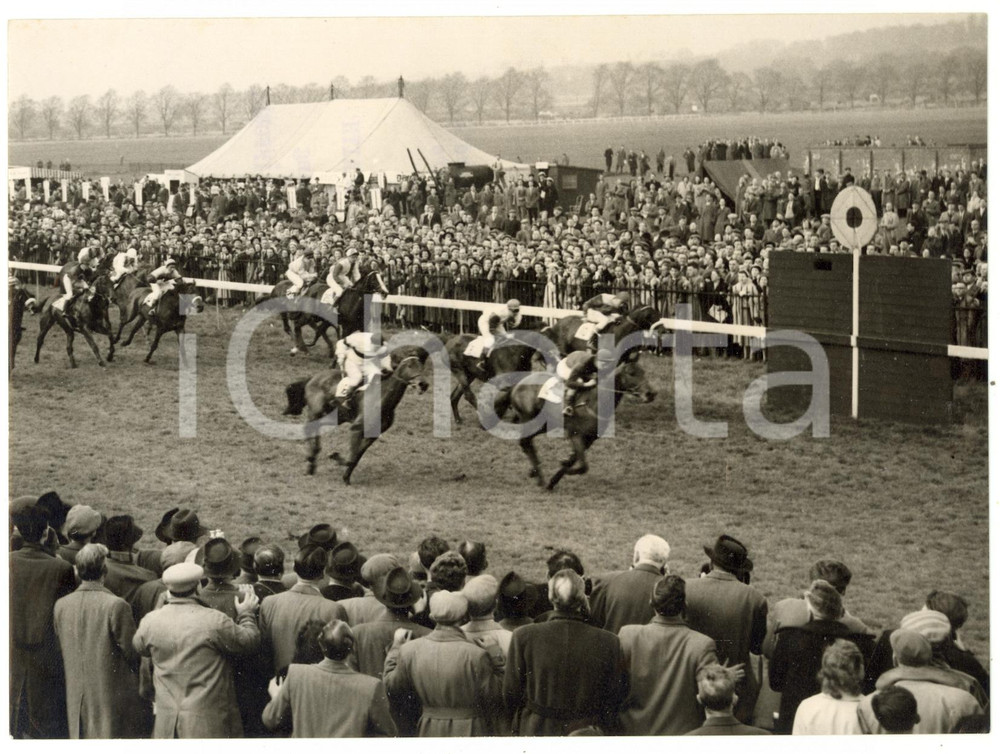 1957 LINCOLN - Edward HIDE winning on BABUR the Lincolnshire Handicap *Photo