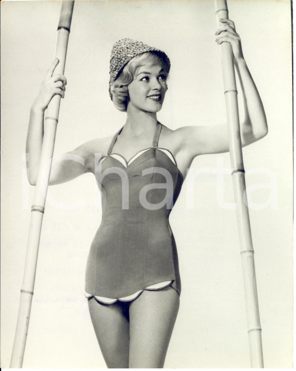 1959 UK SWIMWEAR FASHION - A GOSSARD creation in rayon elastic batiste *Photo