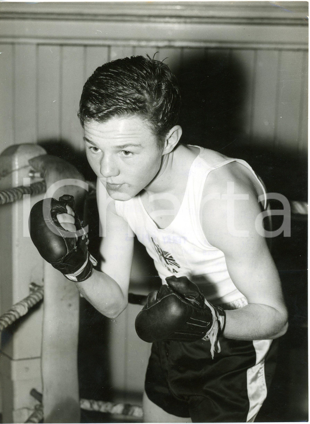 1956 LONDON - BOXE - Terence SPINKS training for Melbourne Olympic Games *Photo