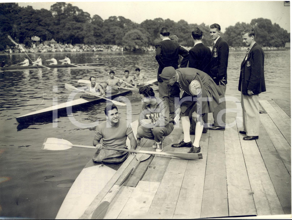 1955 LONDON Serpentine Regatta - Eric LUPTON with Mario SARTINI Lucilla PERONI