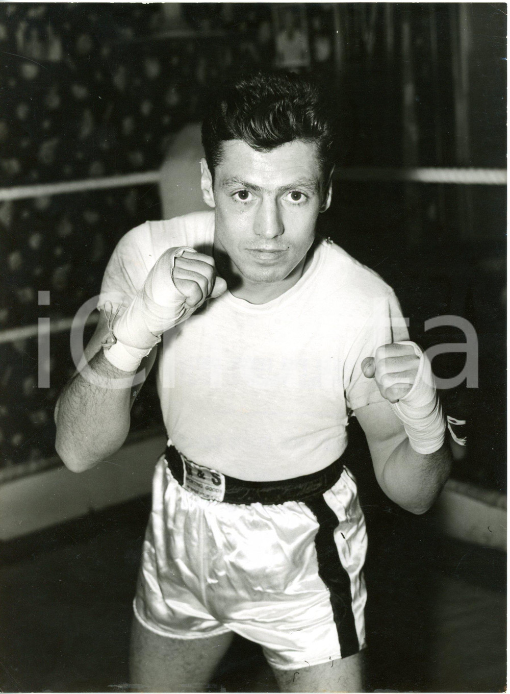 1958 LONDON - BOXE featherweight - Portrait of Carmelo COSTA *Photo 15x20