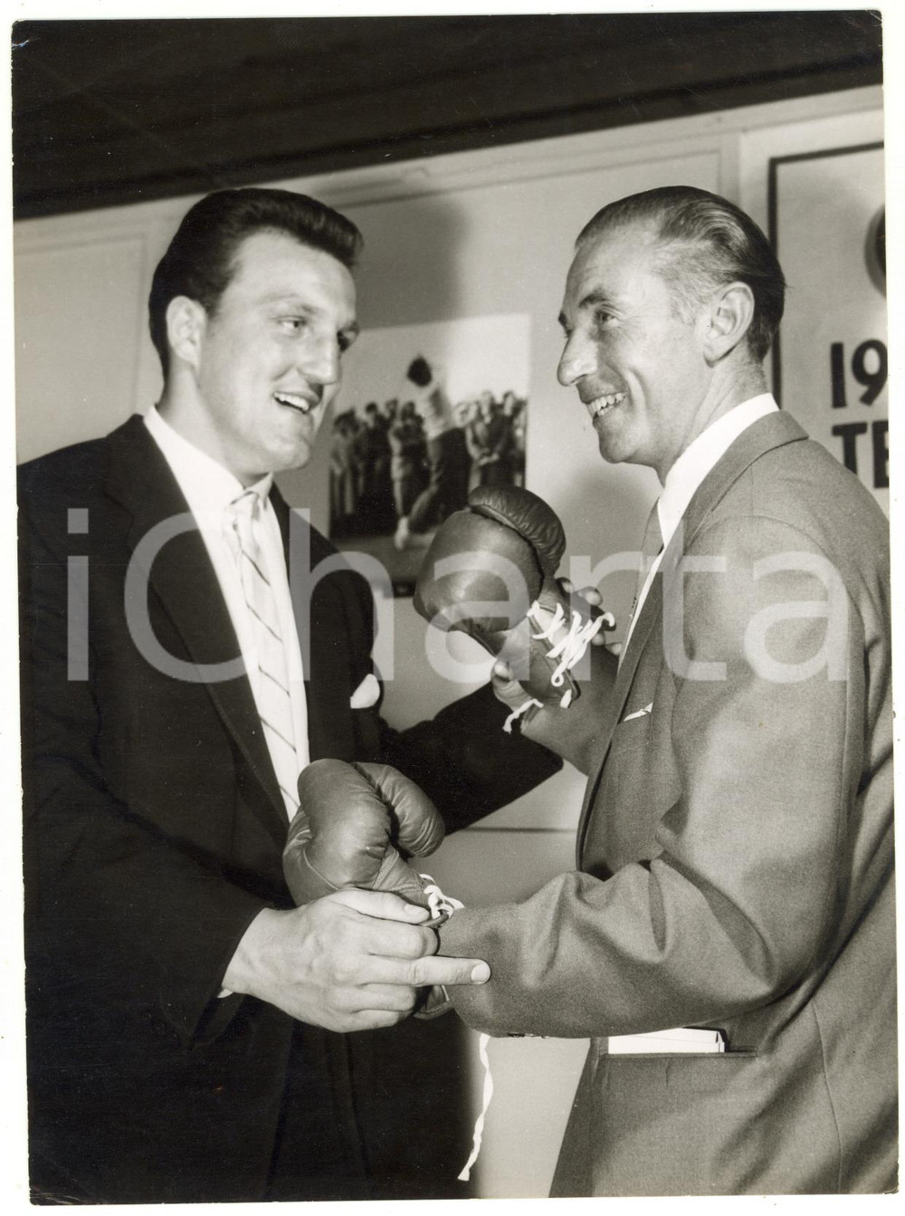 1958 BLACKPOOL (UK) Stanley Matthews Exhibition of Sport - Brian LONDON *Photo
