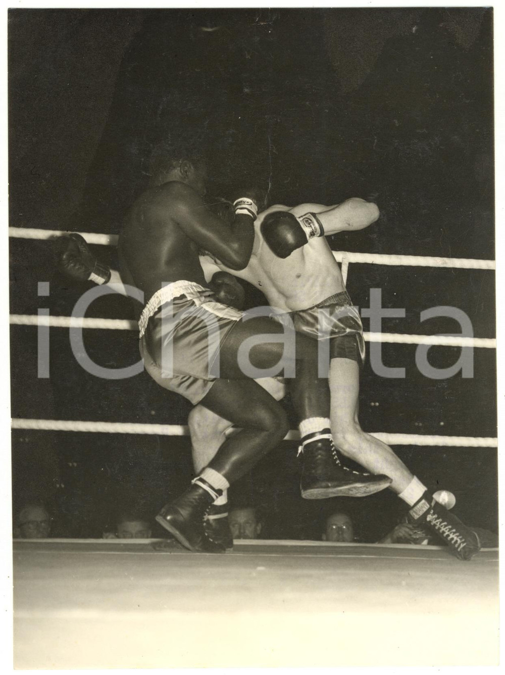 1956 LONDON - BOXE Heavyweight - Dick RICHARDSON against Ezzard CHARLES *Photo