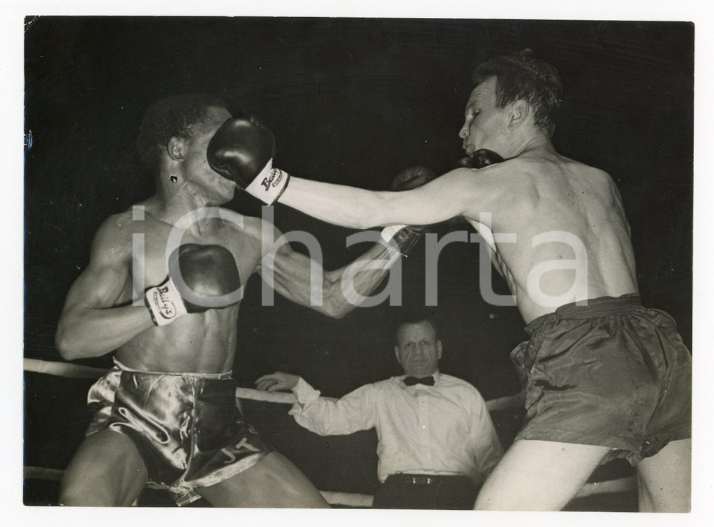 1954 BOXE BANTAMWEIGHT LONDON Royal Albert Hall - Hein VAN DER ZEE vs Jake TULI