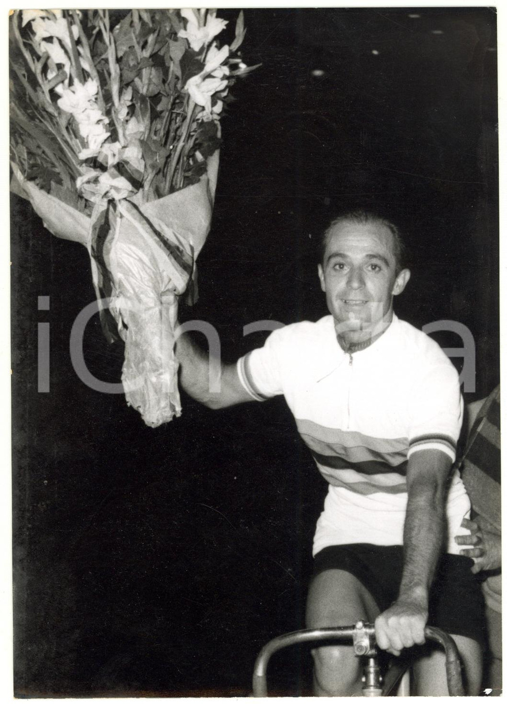 1955 MILANO VIGORELLI - CICLISMO Mondiali su pista - Guillermo TIMONER vincitore