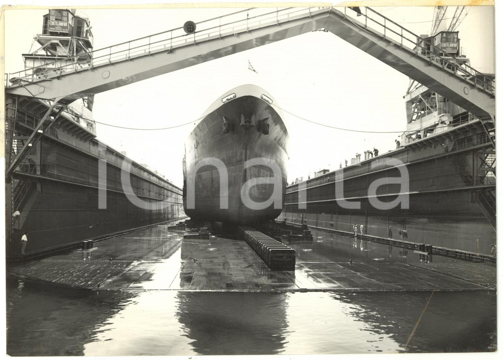 1958 PALERMO Cantieri navali - Varo del nuovo bacino galleggiante *Foto 18x13 cm