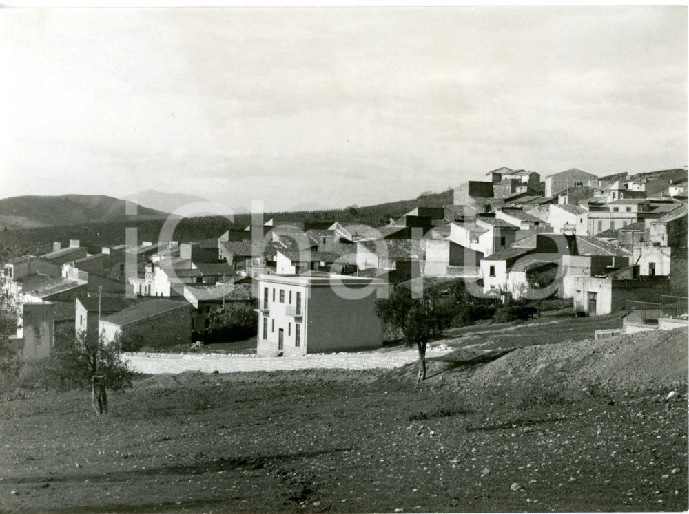 1954 TERREMOTO DI GRISI' (PA) - Veduta del paese dopo l'evacuazione *Foto