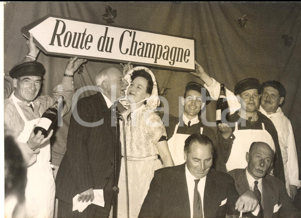 1953 EPERNAY Jacques CHASTELLAIN inaugure la "Route du Champagne" - Photo 18x13