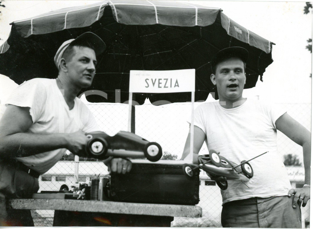 1955 MONZA Campionato Europeo Automodellismo - Concorrenti svedesi - Foto 18x13