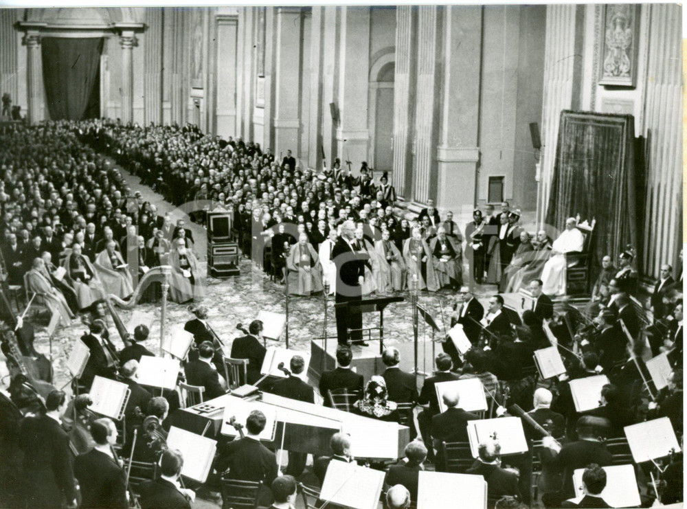 1956 ROMA - Eugen JOCHUM dirige concerto orchestra RAI alla presenza di Pio XII