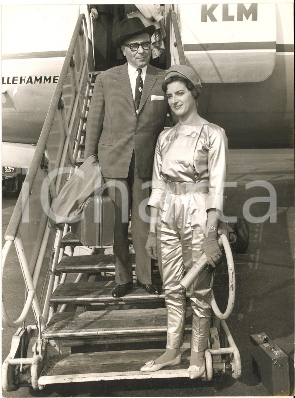 1959 LONDON Hostess KLM in a special dress to celebrate 40th anniversary *Photo