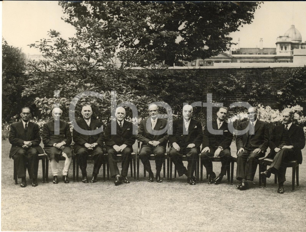 1956 LONDON 10 Downing Street - Commonwealth Prime Ministers' Conference *Photo
