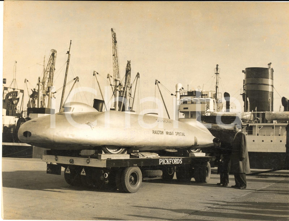 1958 TILBURY Docks - RAILTON MOBIL SPECIAL car ready for Motor Show *Photo