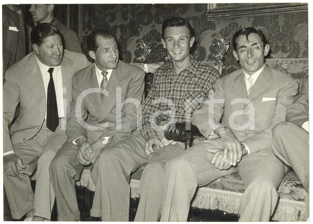 1953 ROMA Ciclisti Gino BARTALI e Fausto COPPI all'incontro con il sindaco *Foto
