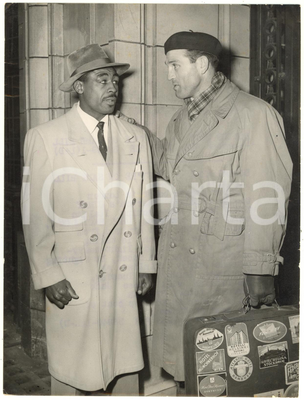 1953 LONDON - BOXE - Jimmy KING welcoming Uber BACILIERI *Photo 15x20 cm