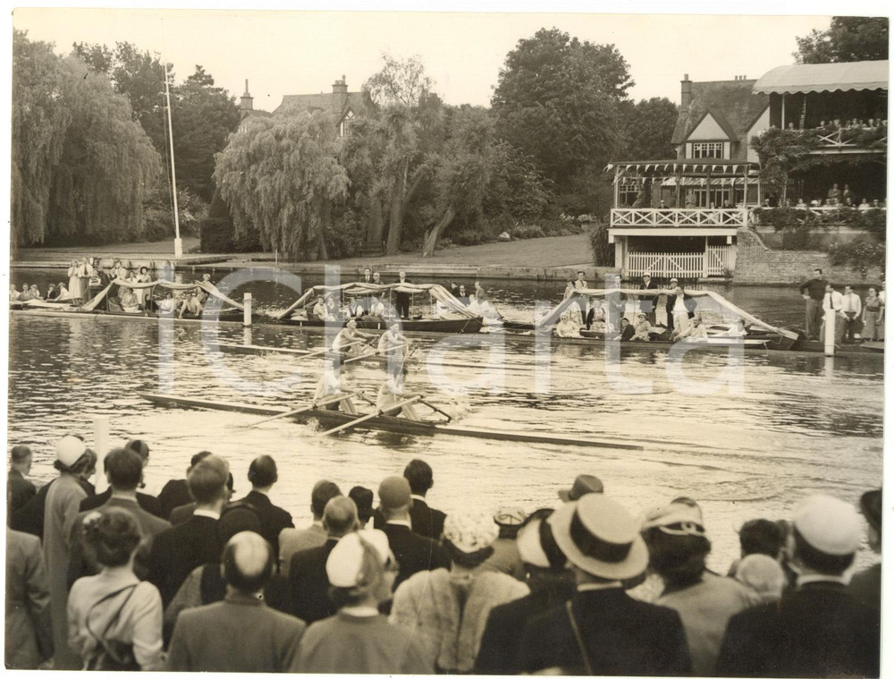 1954 HENLEY Royal Regatta - SEECLUB ZURICH crew beats LONDON ROWING CLUB