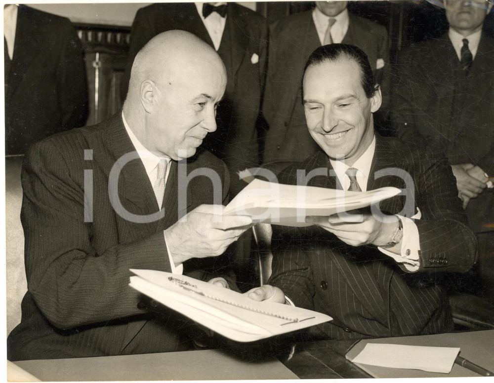 1957 LONDON Marshal Pavel ZHIGAREV David ORMSBY-GORE - Agreement for air service