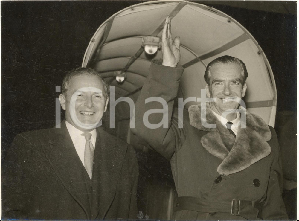 1956 SOUTHAMPTON Selwyn LLOYD Anthony EDEN board the liner "Queen Elizabeth"